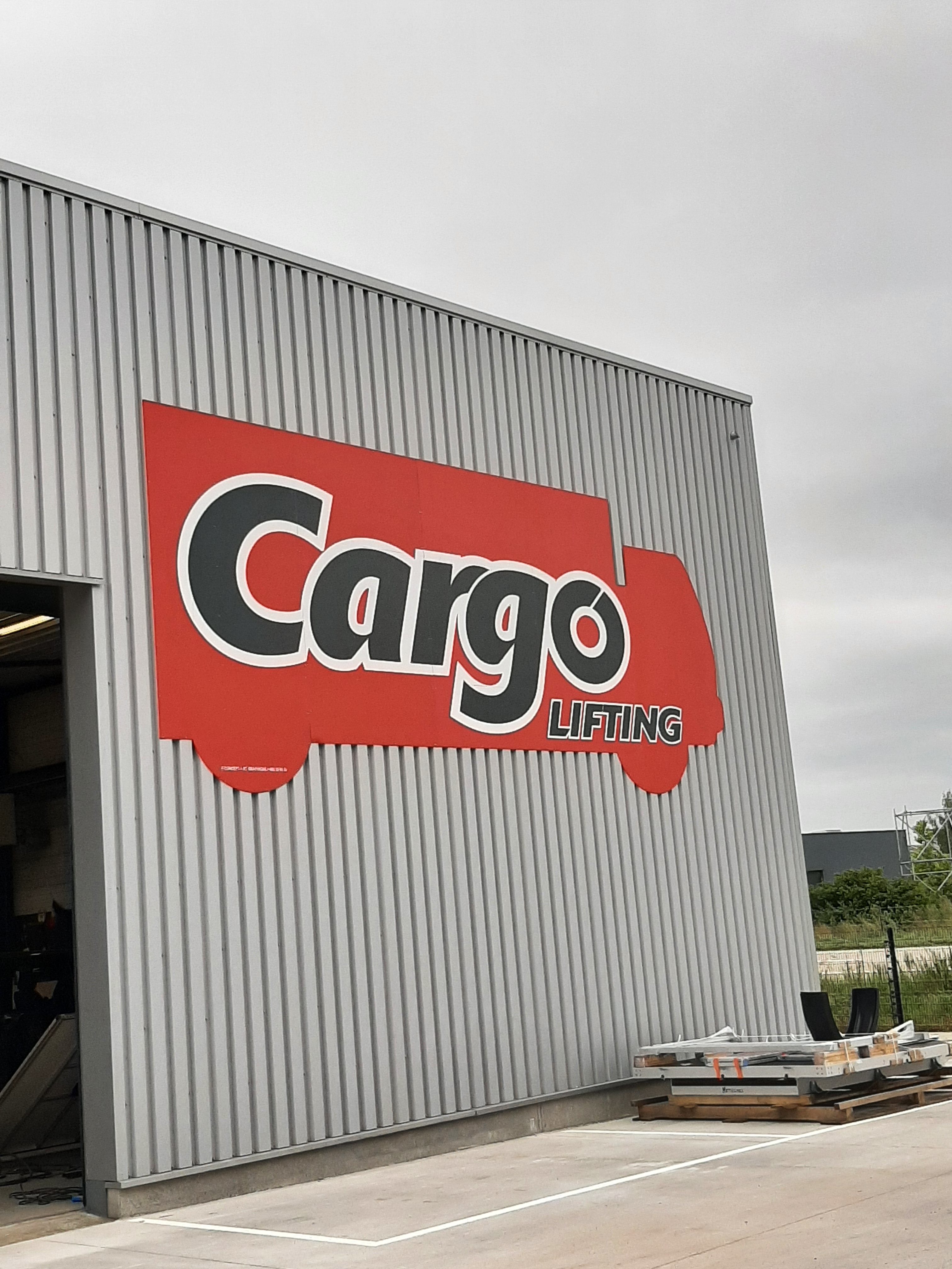 Cargo Lifting